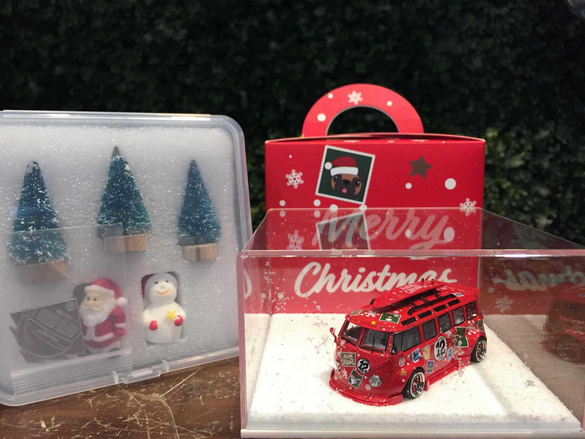 VW Volkswagen T1 - Santa Car + figures & Trees - Christmas 2023 - Liberty 1:64