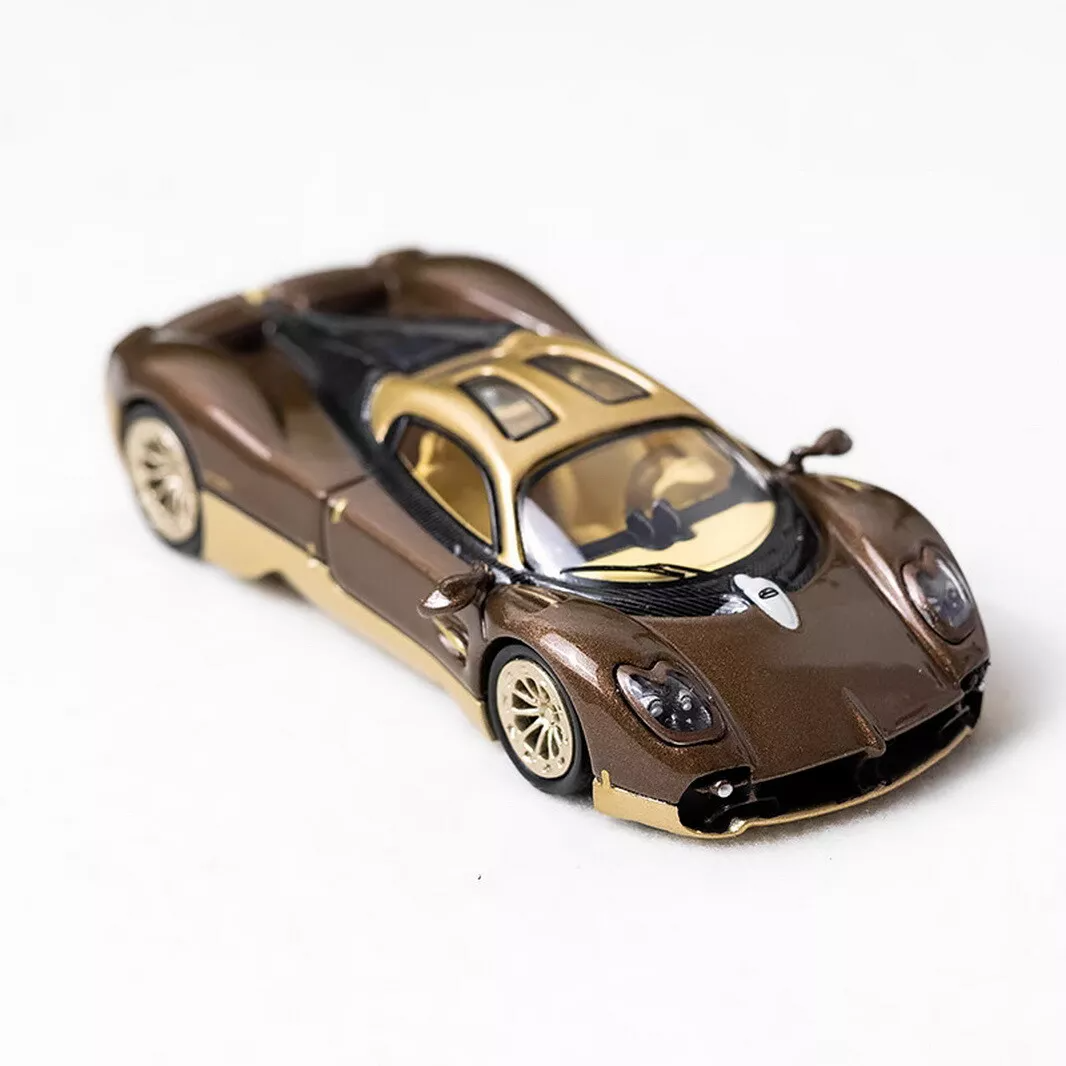 CCA 1/64 Scale Pagani Utopia Brown/Gold