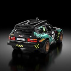 Hot Wheels Mobil 1 Porsche Dirtmeister 944