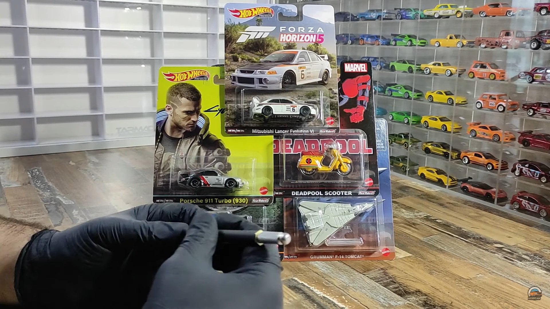 Hot Wheels Premium 2022 - Retro Entertainment - DMC55